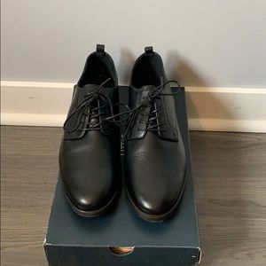 Women’s Little Burgundy Dress/Derby Shoes